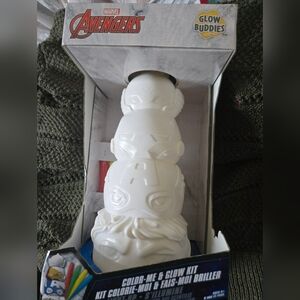 Avengers Glow Buddies Color-Me Kit